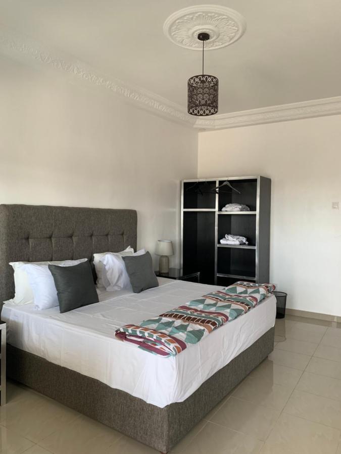 Penthouse Appartments In Almadies Dakar Luaran gambar